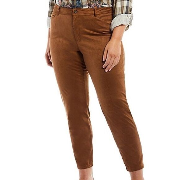 ❤️BRAND NEW John Mark Plus Size Faux Suede Jeans - Picture 6 of 7